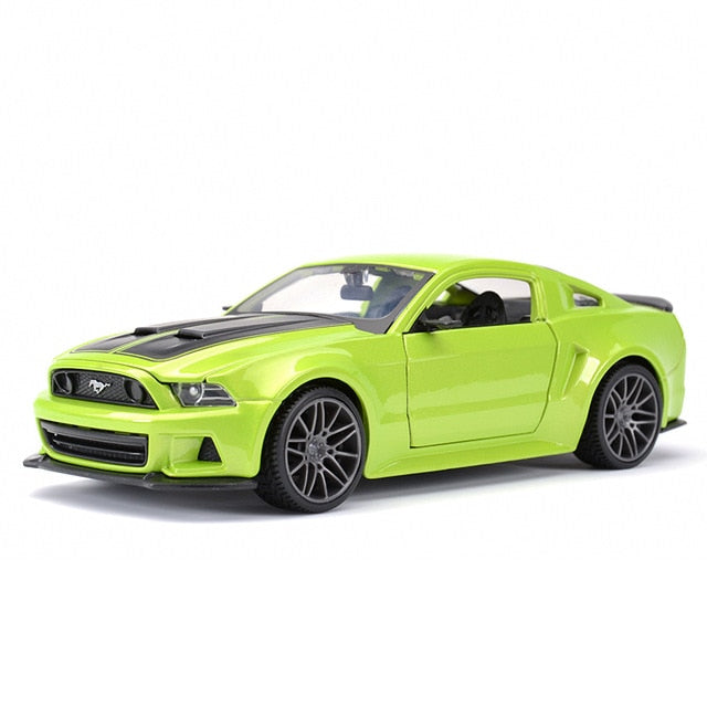 1:24 2014 Ford Mustang Street Racer Sports