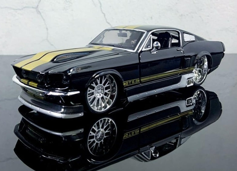 1:24 NEW Modified version 1967 Ford Mustang GT