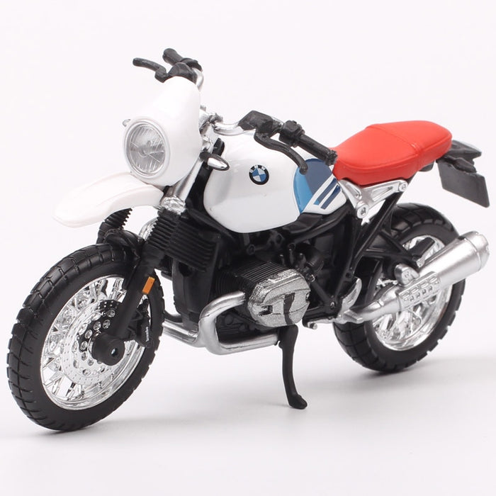 1:18 Scale Cruiser Motorcycle