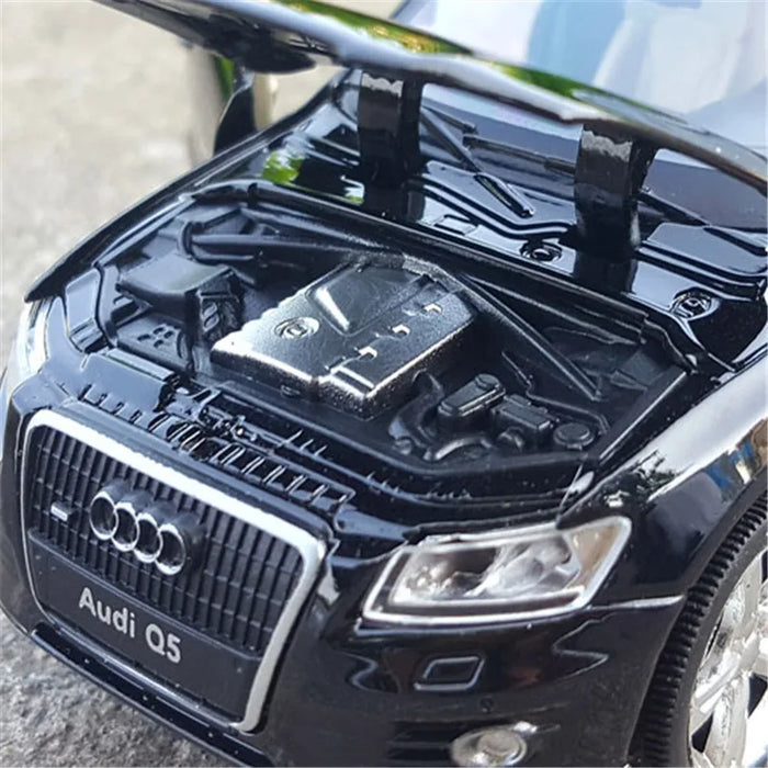 1/32 Audi Q5 SUV