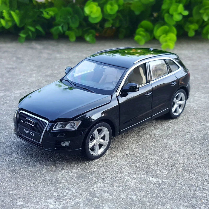 1/32 Audi Q5 SUV