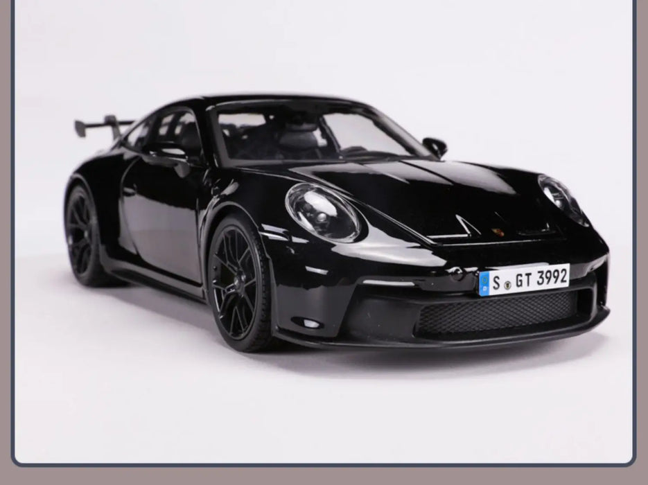 Maisto Porsche 911GT3 2022 Car Model 1:18 PORSHCE Classic Super Sports Car Alloy Luxury Vehicle Diecast Model Kid Toy Gifts