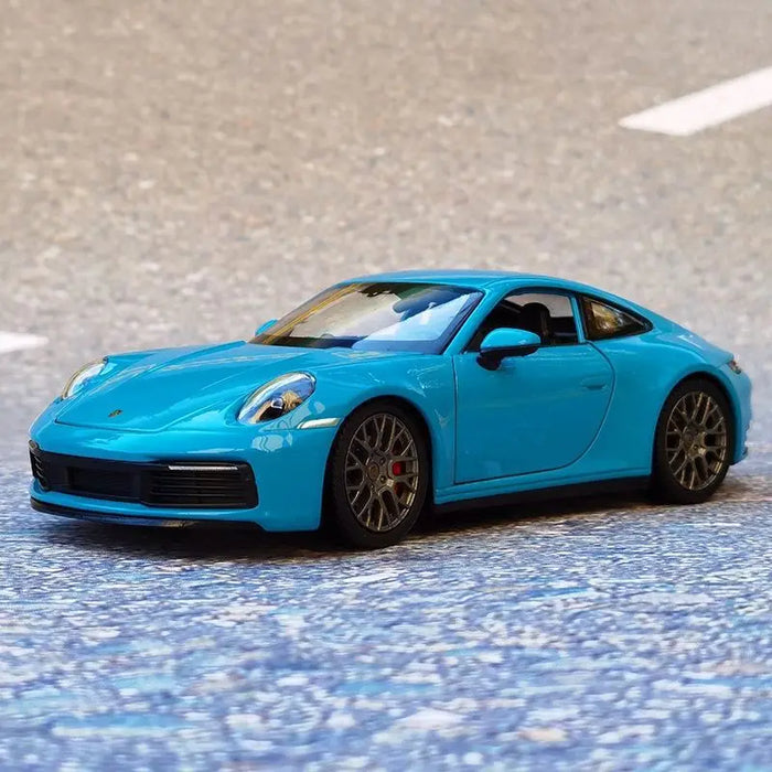 1:24 Porsche 911 Carrera 4S Coupe