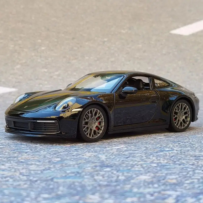 1:24 Porsche 911 Carrera 4S Coupe