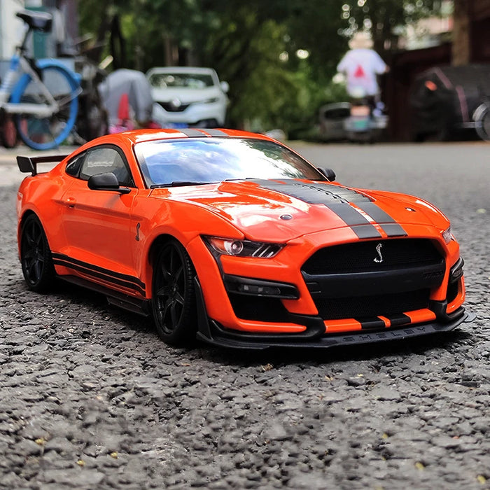 Maisto 1:24 2020 Mustang Shelby GT500 Alloy Sports Car Model Diecasts Metal Toy Racing Vecicles Car Model Collection Kids Gifts