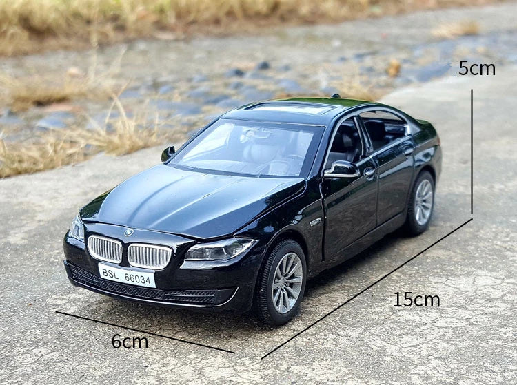 1:32 BMW 5 Series 535i Alloy Car Model Diecast Metal Toy Vehicles Car Model High Simulation Sound Light Collection Gift