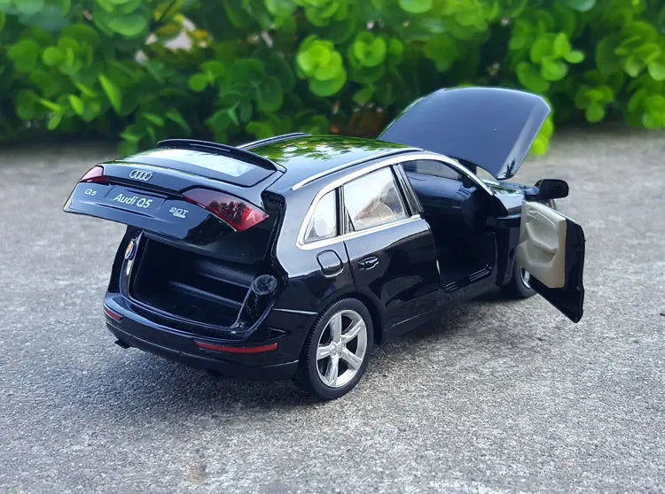 1/32 Audi Q5 SUV