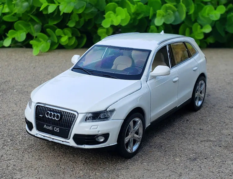 1/32 Audi Q5 SUV