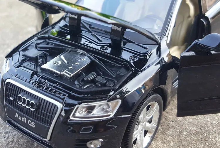 1/32 Audi Q5 SUV