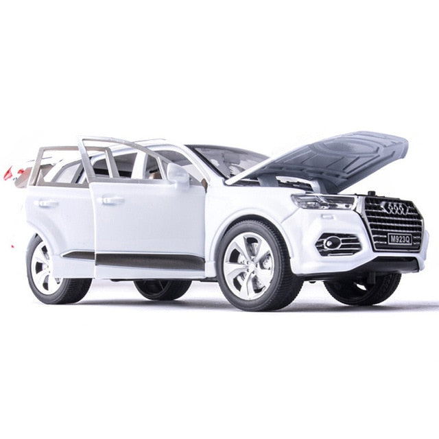 1:24 High Simulation Alloy Car Model for Audi Q7 Off-road