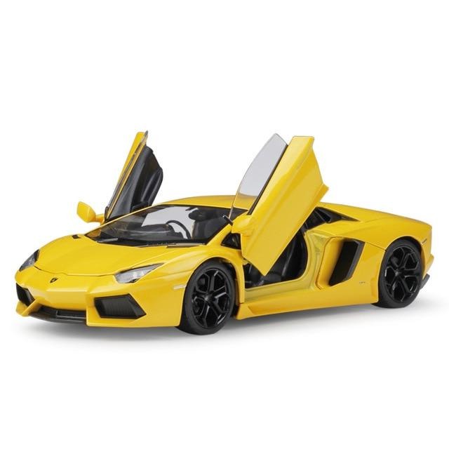 1:24 Lamborghini Sports Car