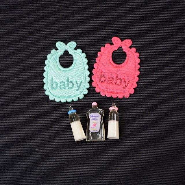 1:12 Dolls House Miniature Baby Bottles Shampoo Bibs Set
