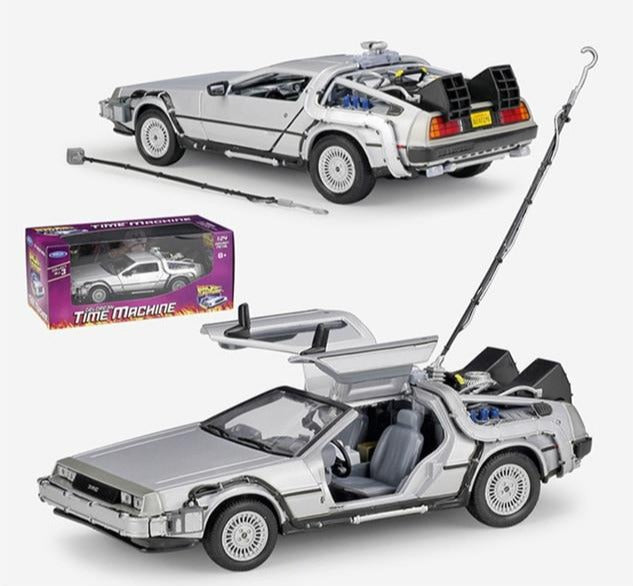 1:24 Diecast back to the future Time Machine
