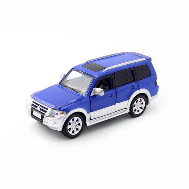 1:32 Scale Mitsubishi Pajero Diecast