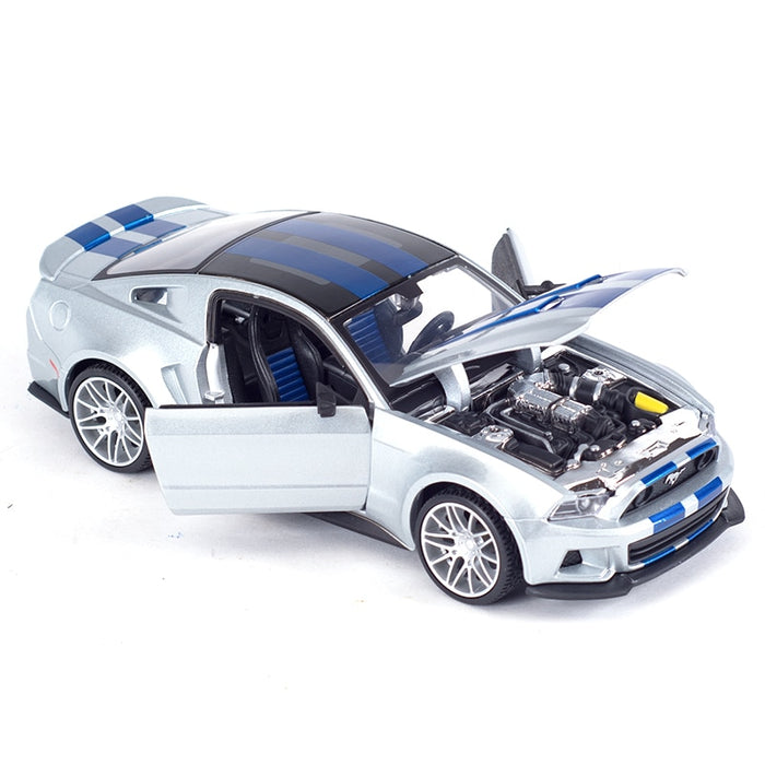 1:24 2014 Ford Mustang Street Racer Sports