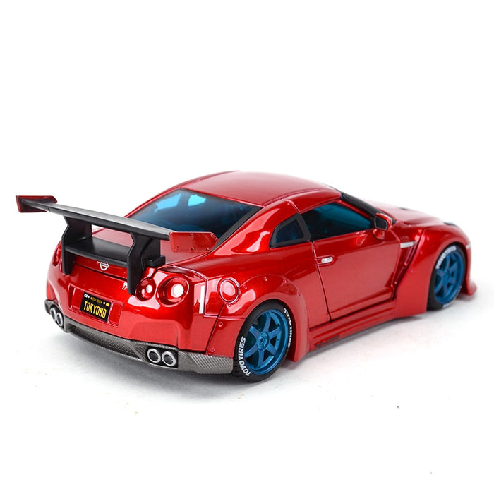 1:24 Nissan 2009 GT-R Red Sports Car Model