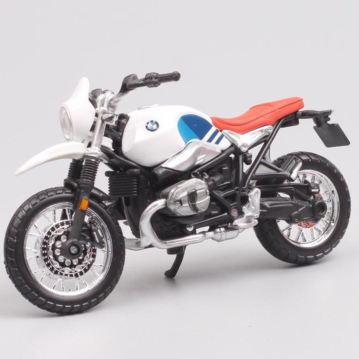 1:18 Scale Cruiser Motorcycle