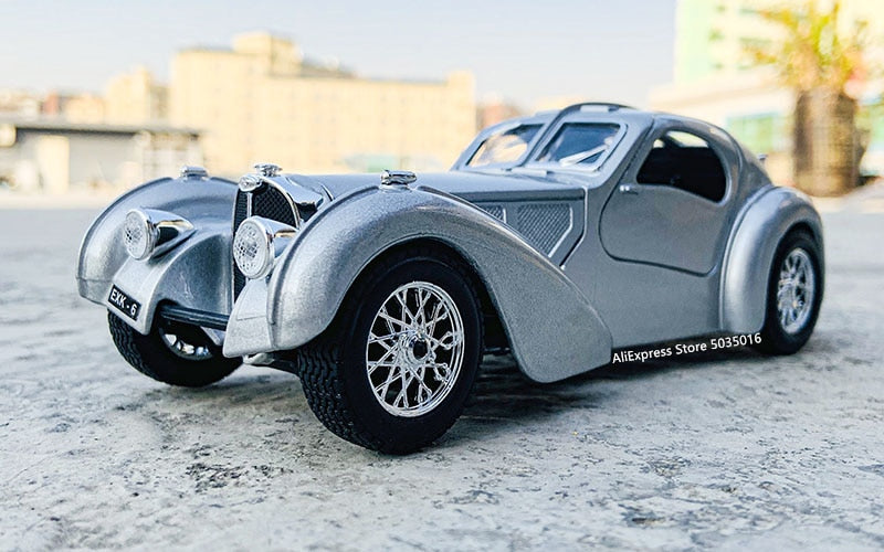 1:24 Bugatti Atlantic car model