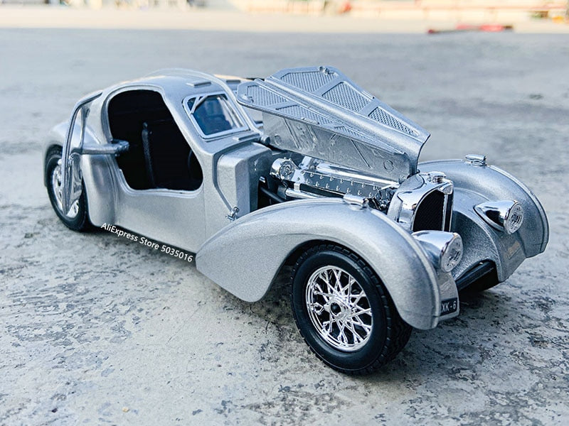 1:24 Bugatti Atlantic car model