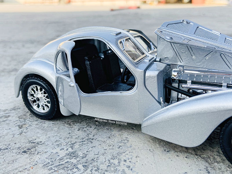 1:24 Bugatti Atlantic car model