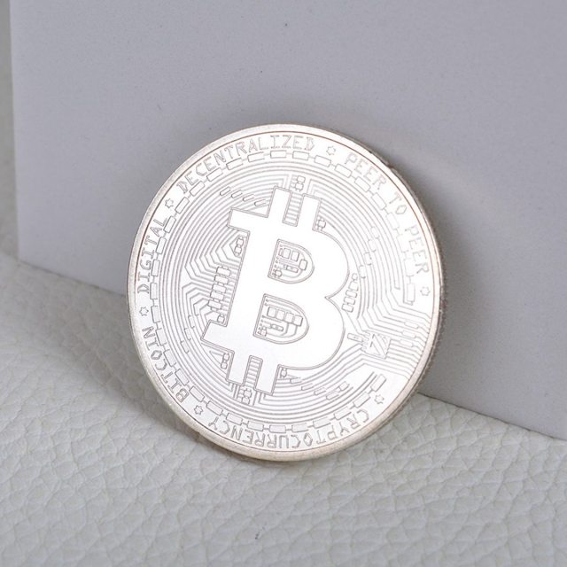 1PC Creative Souvenir Art Collection Gold Plated Physical Bitcoins BTC with Case Gift Physical Metal Antique Dogecoin Silver