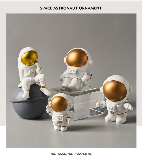 Astronaut Living Room Desk Decor Miniature