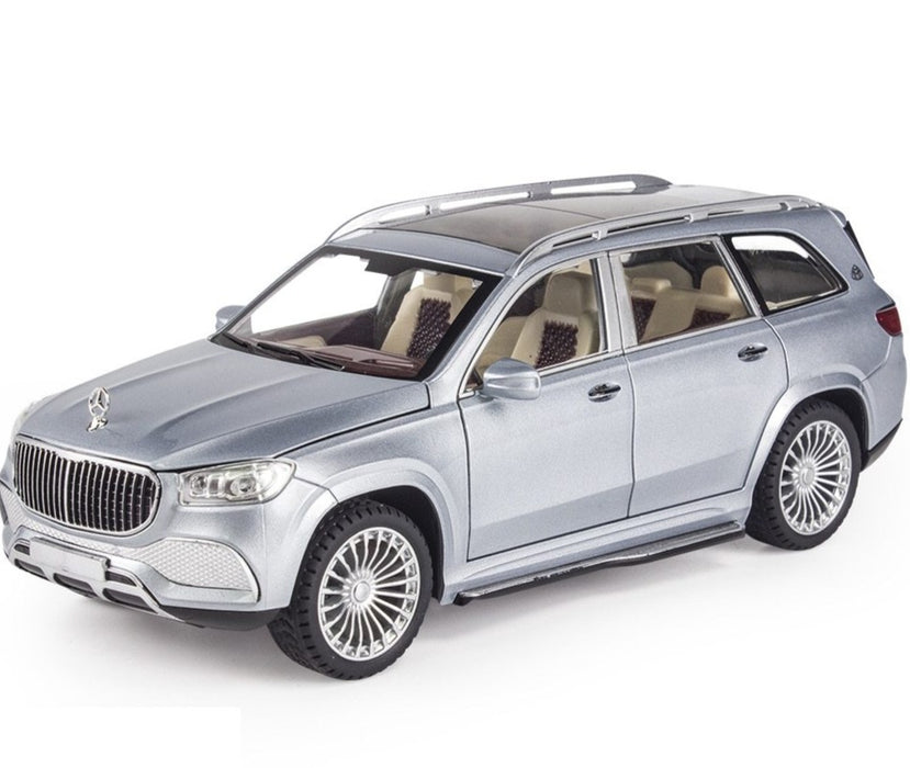 1:24 Maybach GLS600 Diecast Car Models High Simulation Vehicle Toy With Light Music 6 Doors Can Be Opened Gifts For Children
